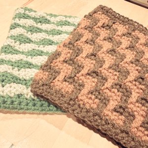 uncinetto a mosaico in tondo o in righe?